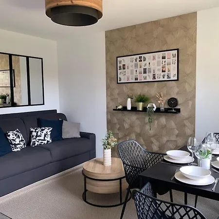 Appartement proche Astérix Chantilly Roissy CDG pour couple ou famille La Chapelle-en-Serval Exterior foto
